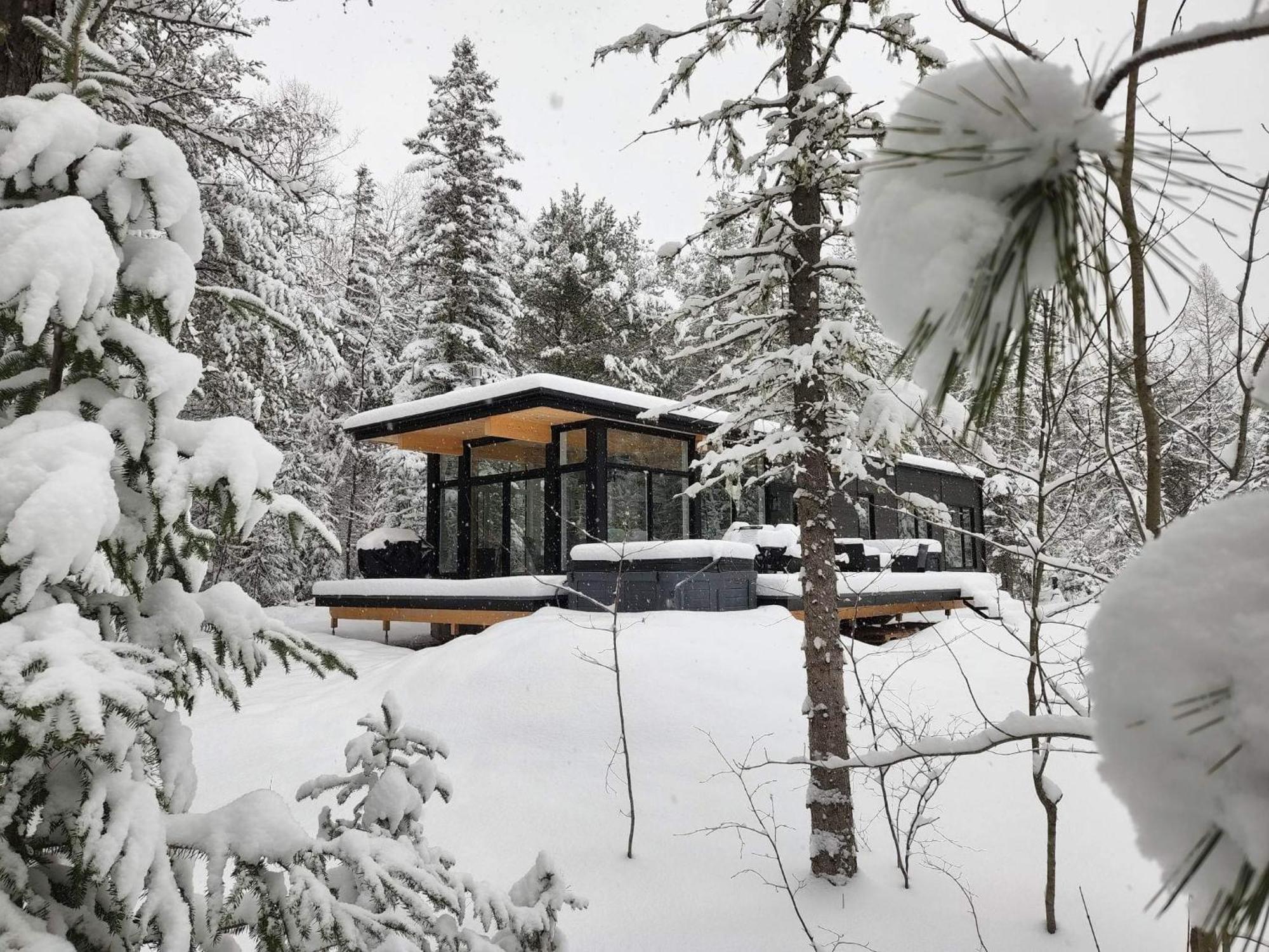 Les Chalets Double K # 1 Saint-Alexis-des-Monts Exterior foto
